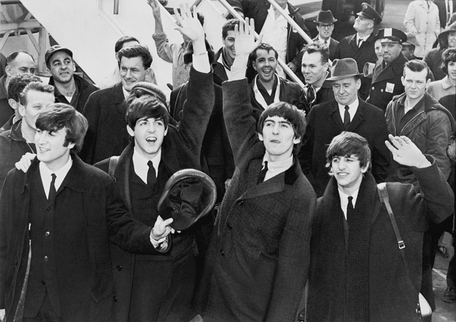 The Beatles, en el aeropuerto JFK de Nueva York el 7 de febrero de 1964.