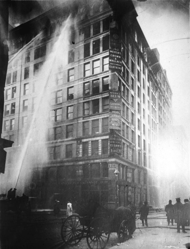 Incendio en la fábrica Triangle Shirtwaist de Nueva York, el 25 de marzo de 1911