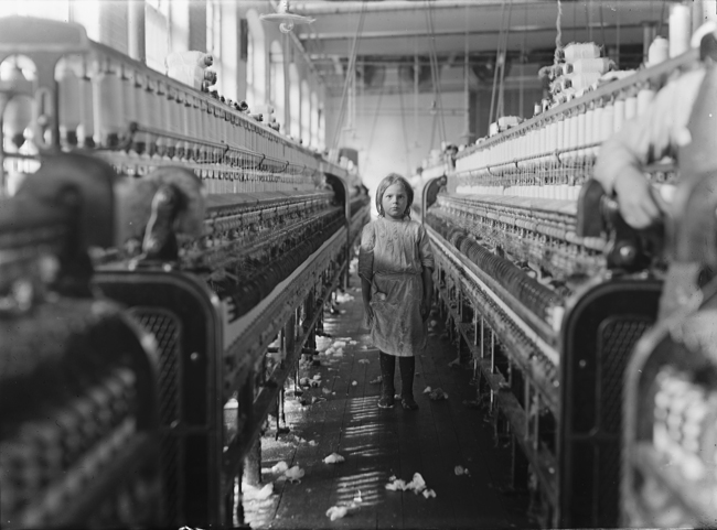 Niña trabajadora, fotografía de Lewis Hine, Newberry (Carolina del Sur), 1908.