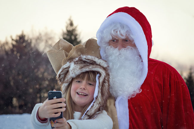 Santa Klaus o Papá Noel llegan en Navidad