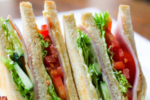El sándwich admite toda clase de combinaciones, a cual más sabrosa El sándwich admite toda clase de combinaciones, a cual más sabrosa