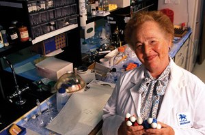 Gertrude Bell Elion, inventora de medicamentos para enfermedades como la leucemia Gertrude Bell Elion, inventora de medicamentos para enfermedades como la leucemia