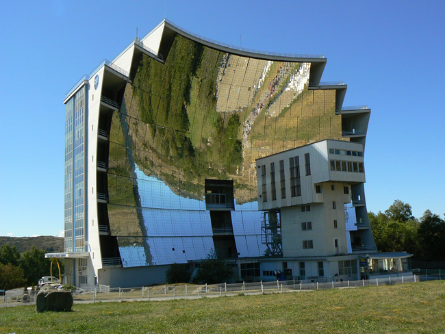 Horno solar de Odeillo (Francia)