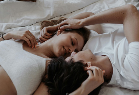 Los estudios concluyen que las mujeres llegan menos al orgasmo que los hombres Los estudios concluyen que las mujeres llegan menos al orgasmo que los hombres